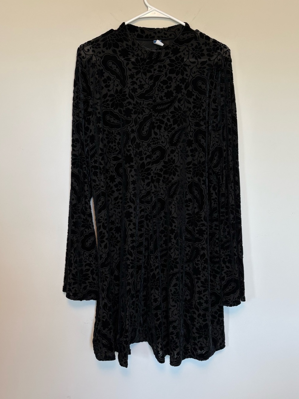 Old Navy Black Burnout Velvet Floral Bell Sleeve Shift Dress 2X Gothic Boho